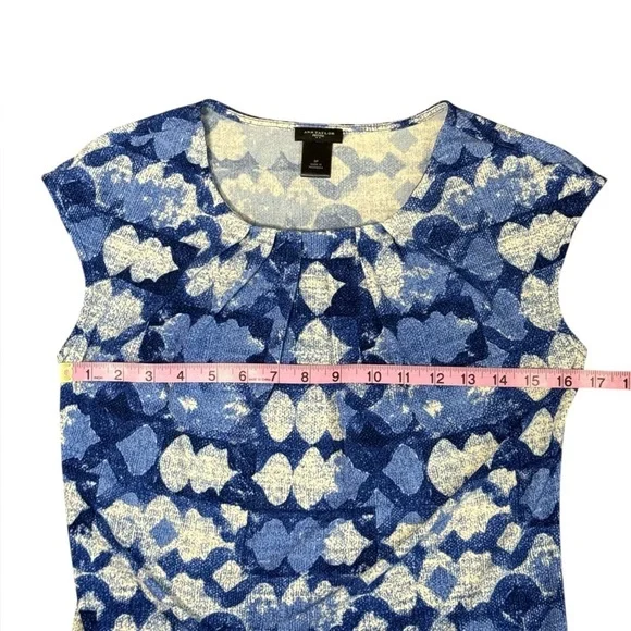 Ann Taylor Petite Blue Abstract Sleeveless Top SP - Picture 5 of 7